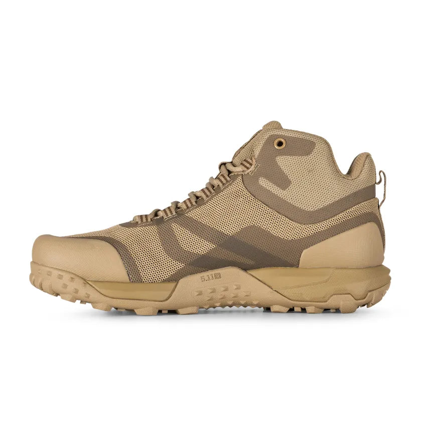 Coyote 2025 colored boots